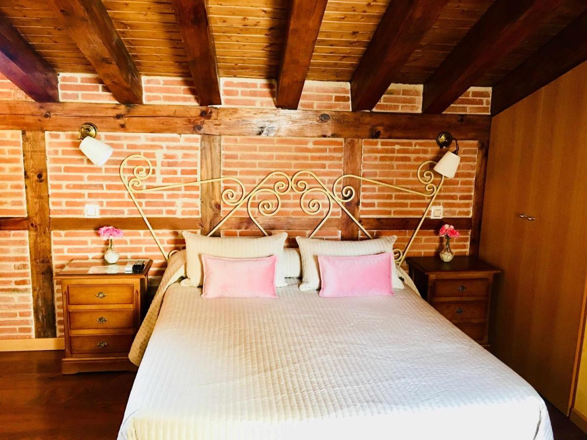 Hostal Segovia Adults Only Buitenkant foto