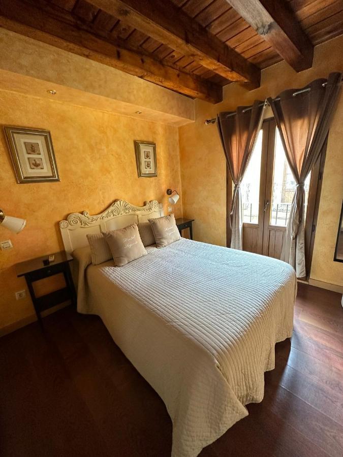 Hostal Segovia Adults Only Buitenkant foto
