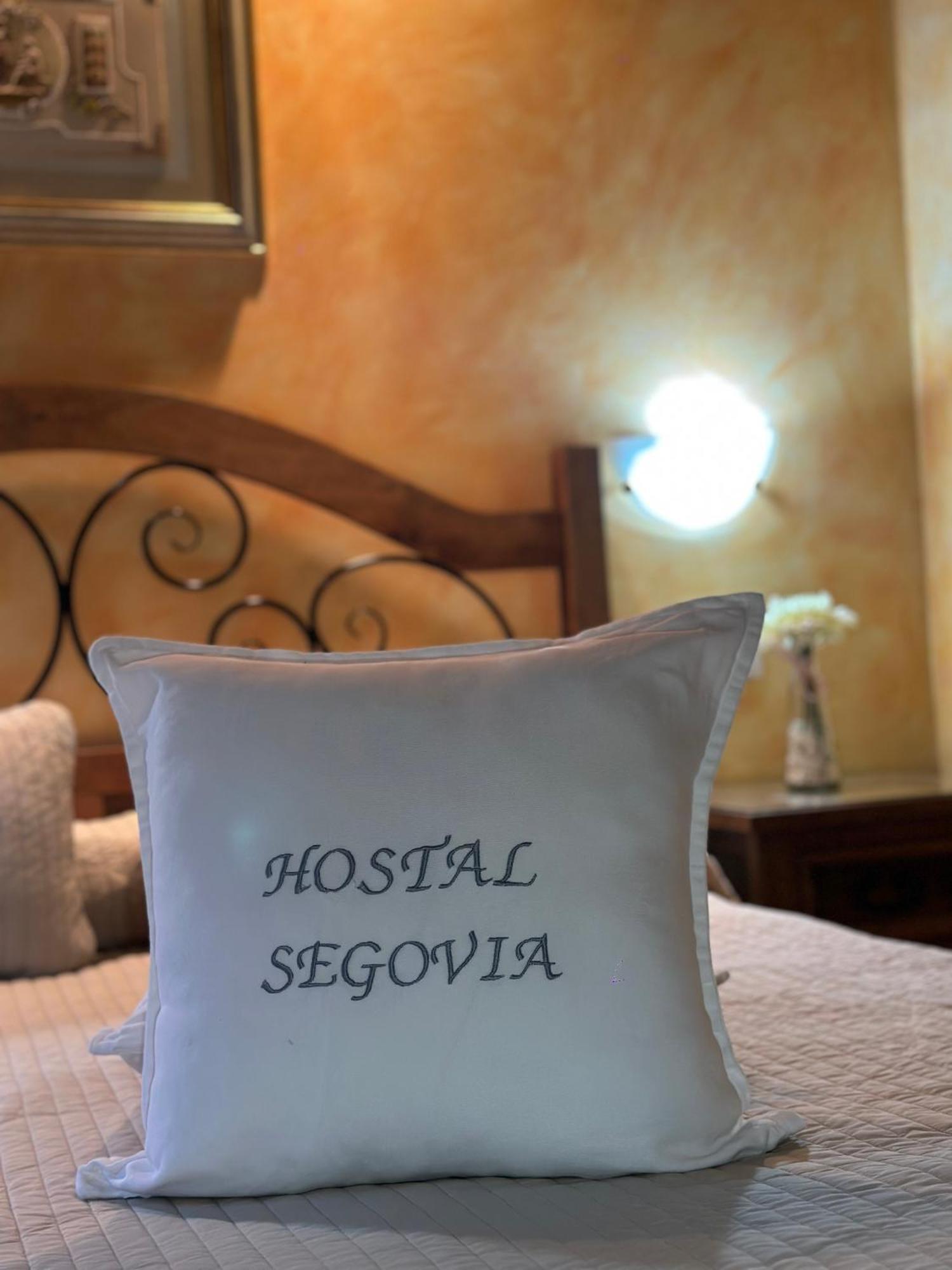 Hostal Segovia Adults Only Buitenkant foto