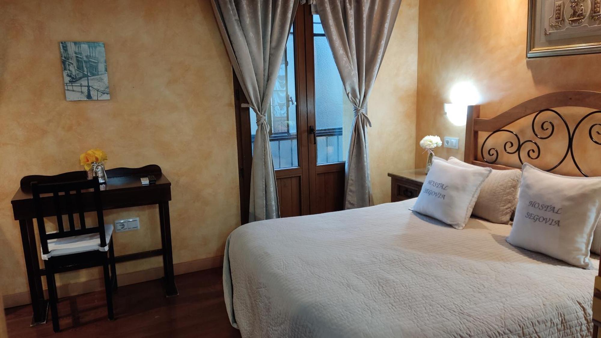 Hostal Segovia Adults Only Kamer foto
