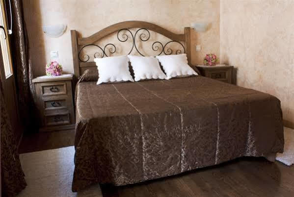 Hostal Segovia Adults Only Buitenkant foto
