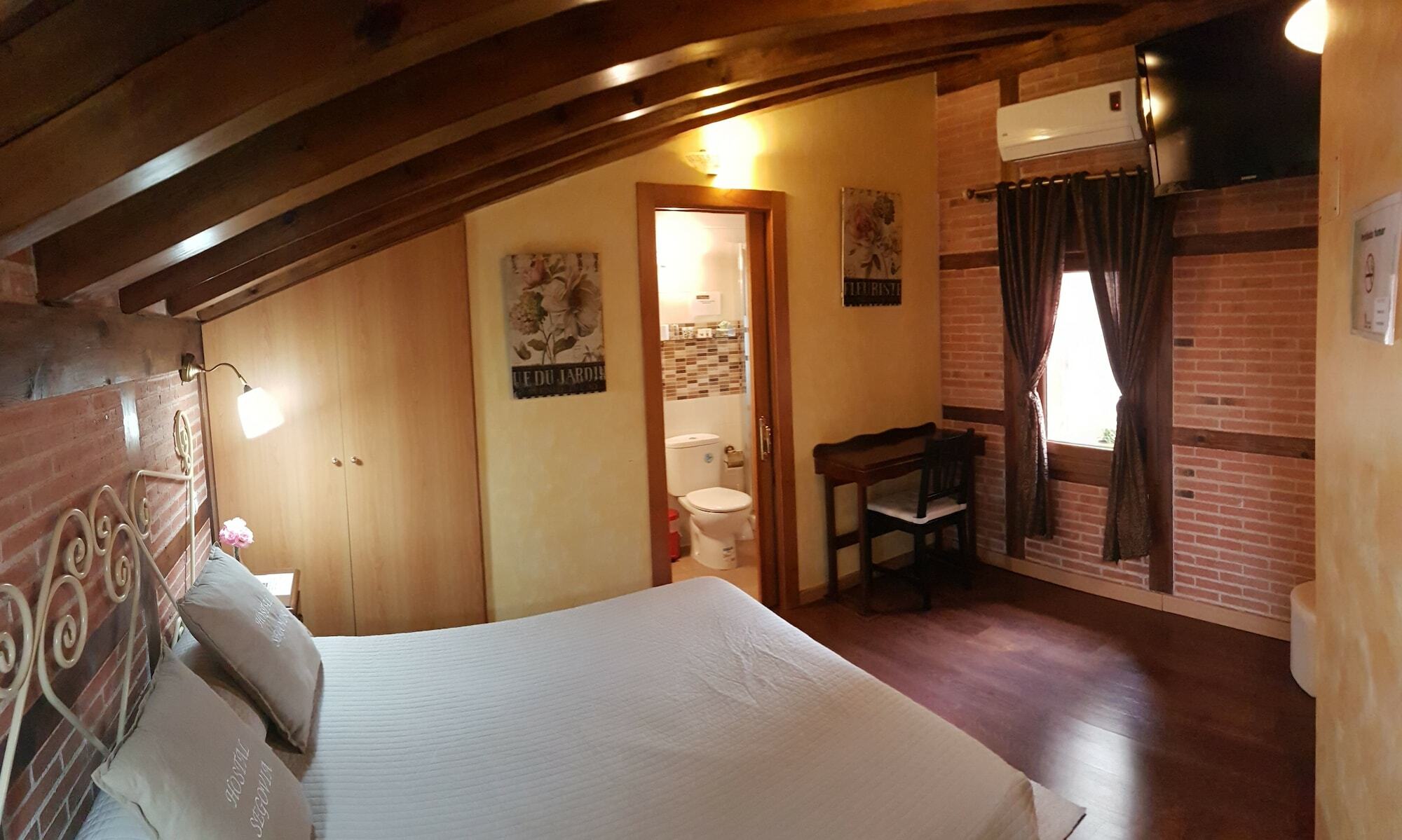 Hostal Segovia Adults Only Buitenkant foto