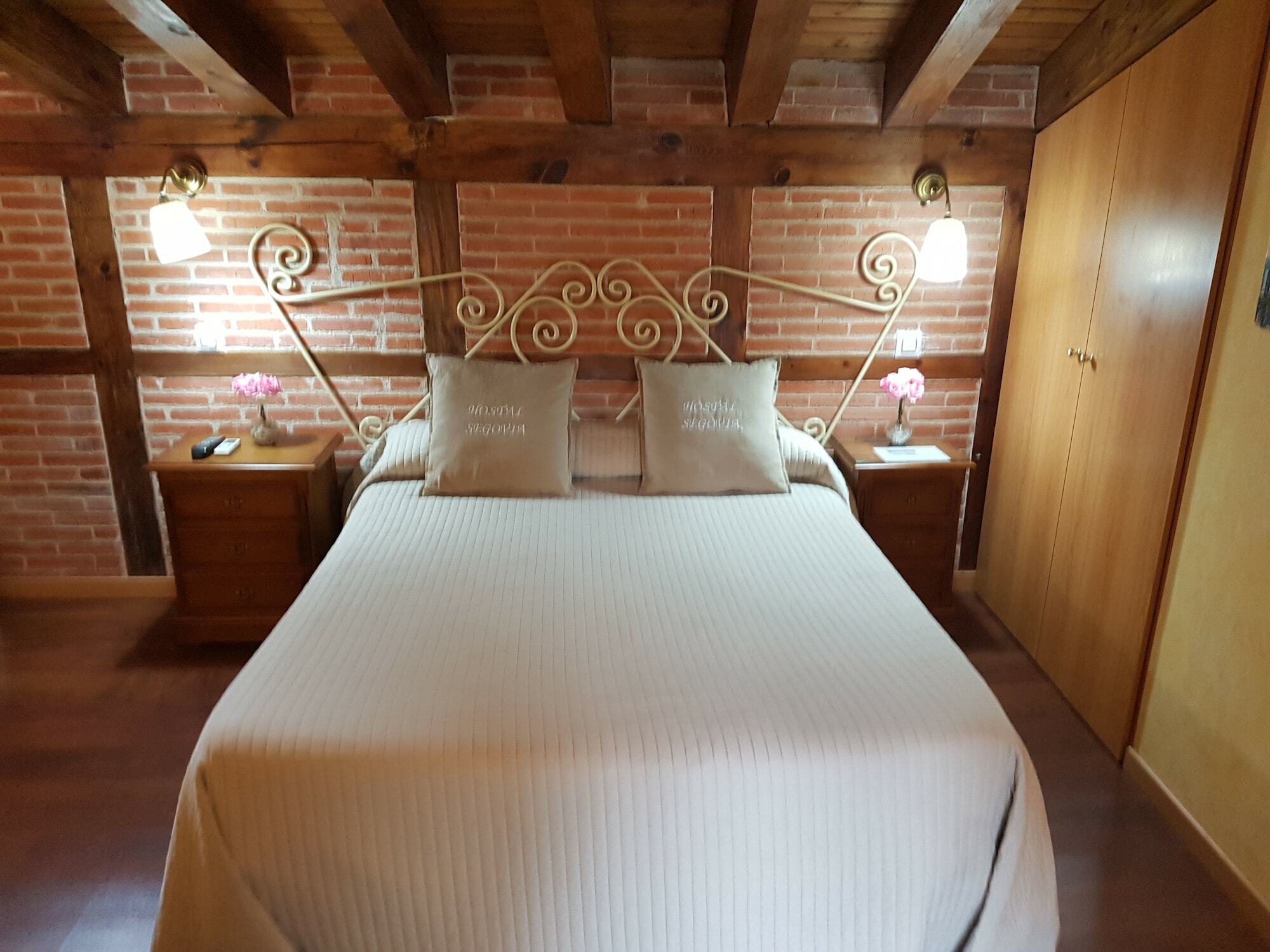 Hostal Segovia Adults Only Buitenkant foto